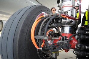 Airbus a320 electric taxiing gear